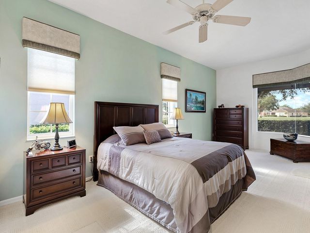 10106 GLENMORE AVENUE, Bradenton, FL 34202