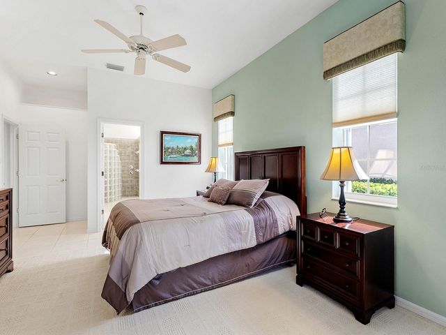 10106 GLENMORE AVENUE, Bradenton, FL 34202