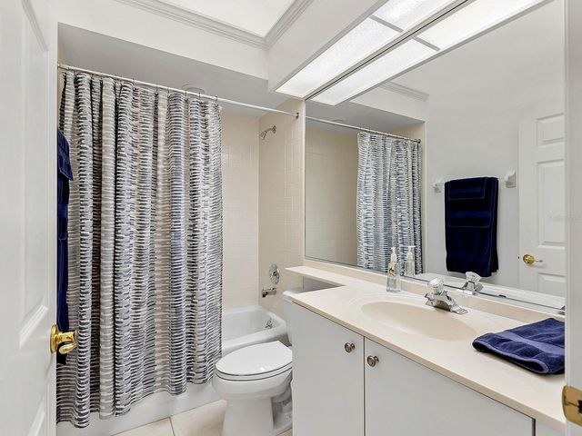 10106 GLENMORE AVENUE, Bradenton, FL 34202