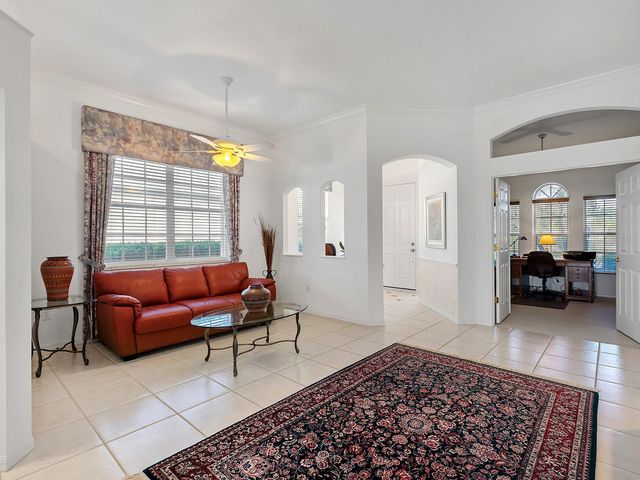 10106 GLENMORE AVENUE, Bradenton, FL 34202