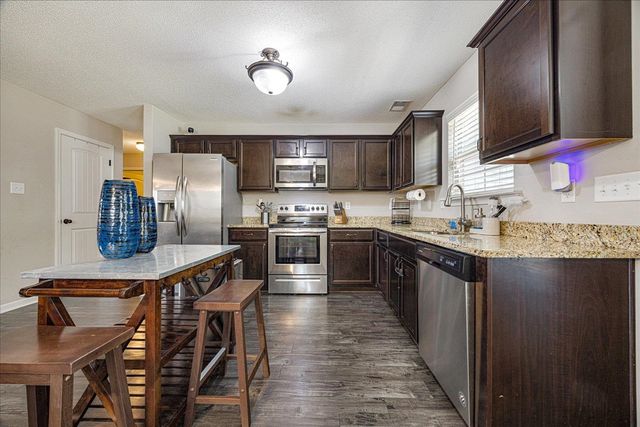 1060 CARIB LOOP E, Unincorporated, TN 38018