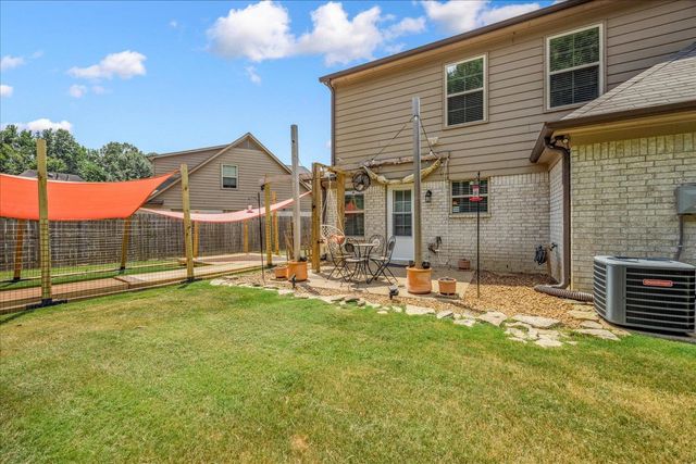 1060 CARIB LOOP E, Unincorporated, TN 38018