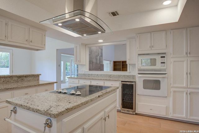 1822 Paisley St, San Antonio, TX 78231