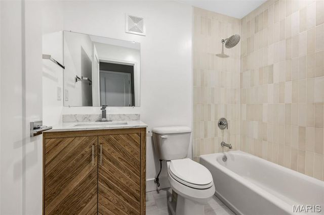 9111 Villaridge Court B, St Louis, MO 63123