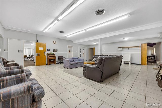 9111 Villaridge Court B, St Louis, MO 63123