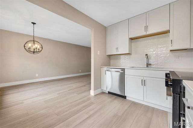 9111 Villaridge Court B, St Louis, MO 63123