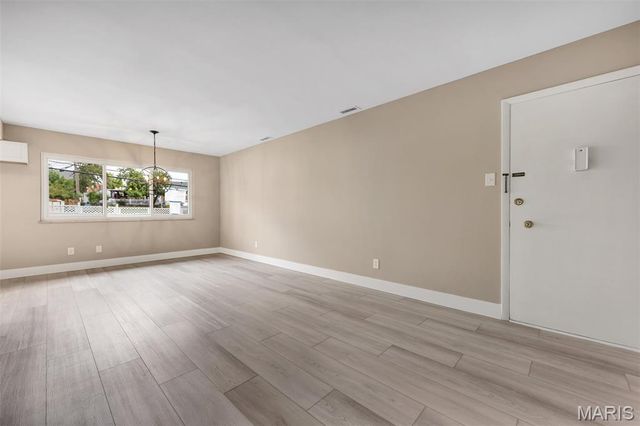 9111 Villaridge Court B, St Louis, MO 63123