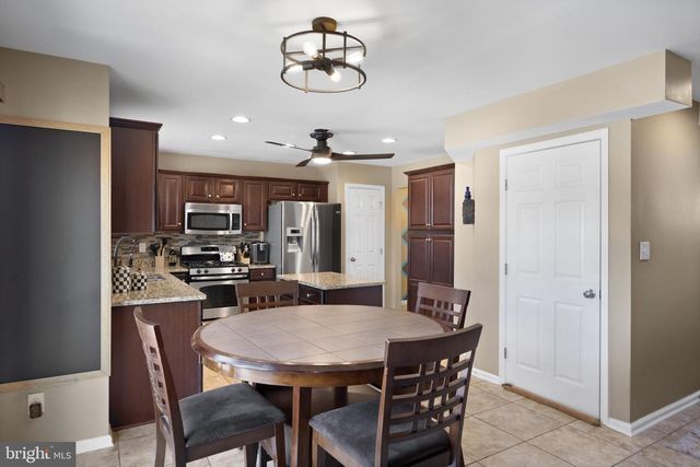 2 TIEMAN CIRCLE, Delanco, NJ 08075