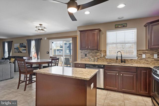 2 TIEMAN CIRCLE, Delanco, NJ 08075