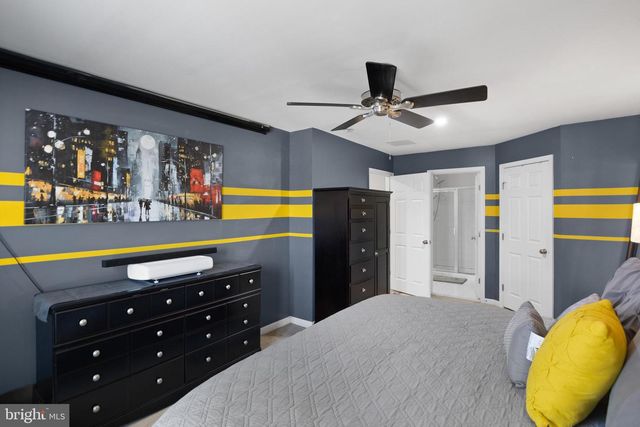 2 TIEMAN CIRCLE, Delanco, NJ 08075