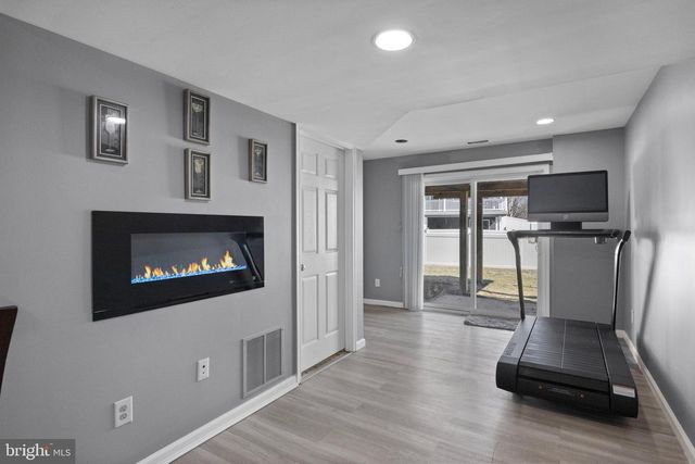 2 TIEMAN CIRCLE, Delanco, NJ 08075