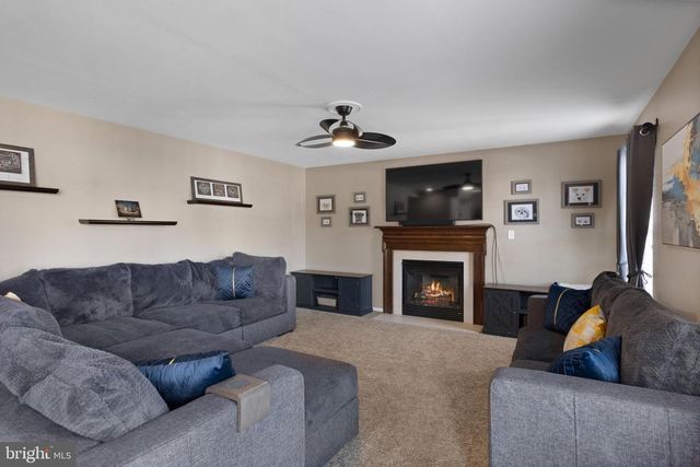 2 TIEMAN CIRCLE, Delanco, NJ 08075