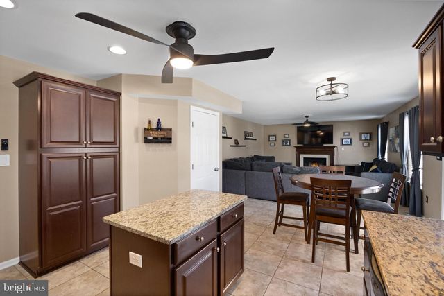 2 TIEMAN CIRCLE, Delanco, NJ 08075