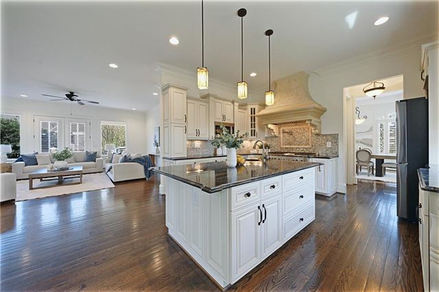 7611 Regency Circle, Atlanta, GA 30350