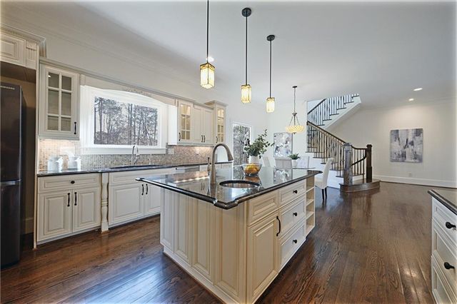 7611 Regency Circle, Atlanta, GA 30350