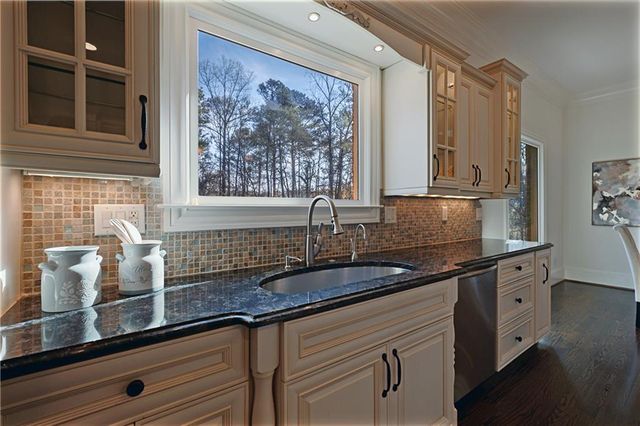 7611 Regency Circle, Atlanta, GA 30350