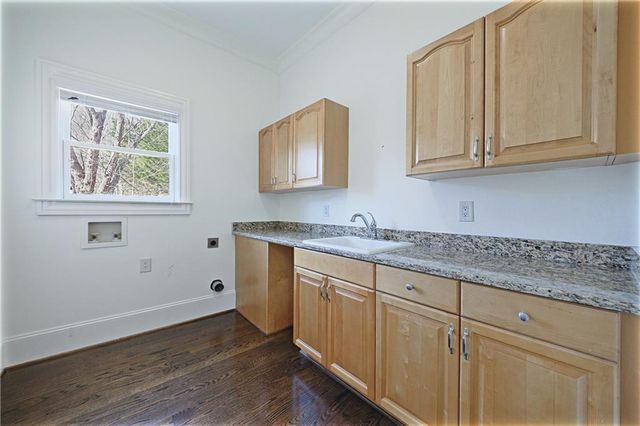 7611 Regency Circle, Atlanta, GA 30350