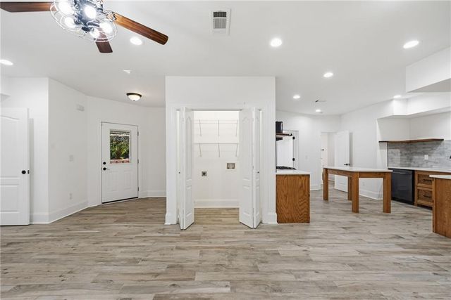 7611 Regency Circle, Atlanta, GA 30350