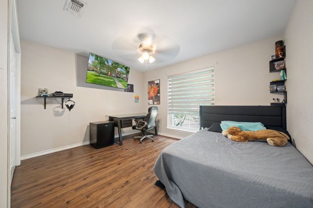 617 Highland Meadows Drive, Highland Village, TX 75077