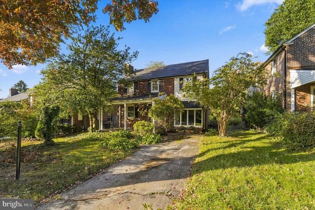 22 ROCK GLEN RD, Wynnewood, PA 19096