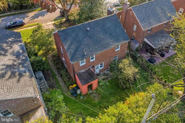 22 ROCK GLEN RD, Wynnewood, PA 19096