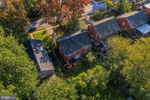 22 ROCK GLEN RD, Wynnewood, PA 19096