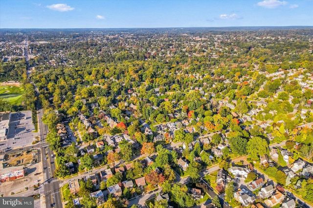 22 ROCK GLEN RD, Wynnewood, PA 19096