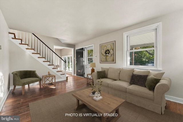 22 ROCK GLEN RD, Wynnewood, PA 19096