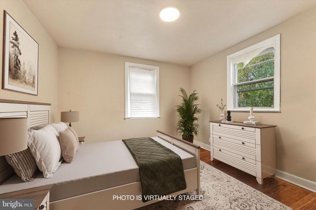 22 ROCK GLEN RD, Wynnewood, PA 19096