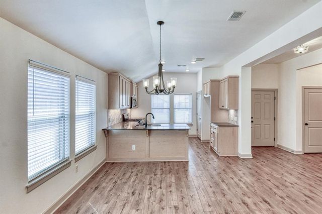 13313 SW 5th Street, Yukon, OK 73099