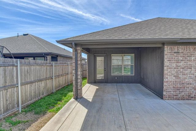 13313 SW 5th Street, Yukon, OK 73099