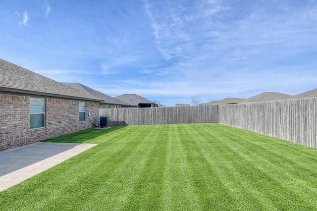 13313 SW 5th Street, Yukon, OK 73099