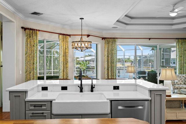 625 BALIBAY ROAD, Apollo Beach, FL 33572