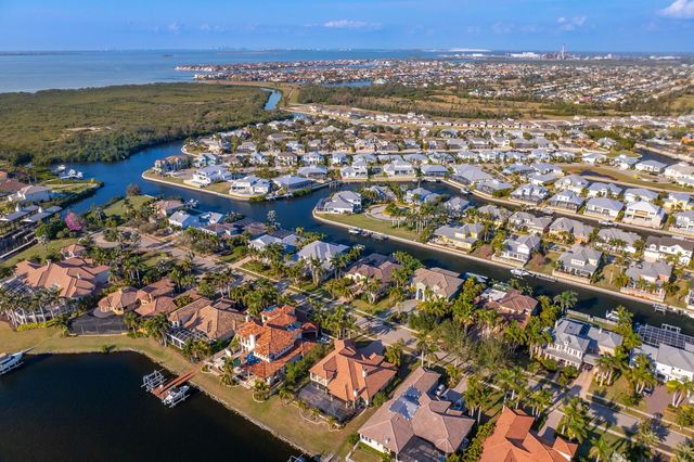 625 BALIBAY ROAD, Apollo Beach, FL 33572