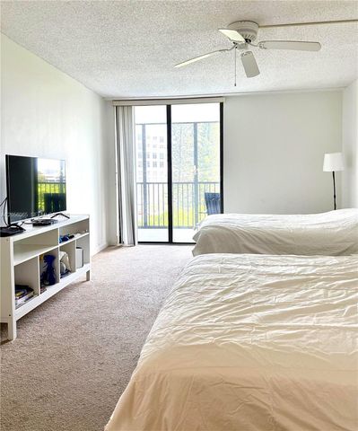 20100 W Country Club Dr 608, Aventura, FL 33180