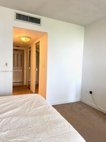 20100 W Country Club Dr 608, Aventura, FL 33180
