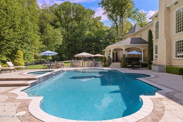 12 Raintree Court, Holmdel, NJ 07733