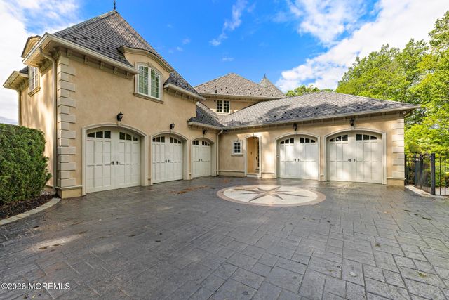 12 Raintree Court, Holmdel, NJ 07733