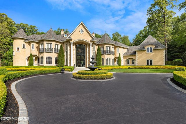 12 Raintree Court, Holmdel, NJ 07733