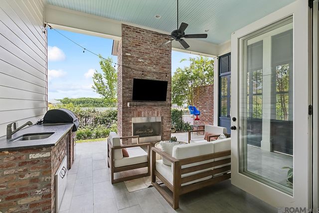 1518 Elm Row Ln, Baton Rouge, LA 70810