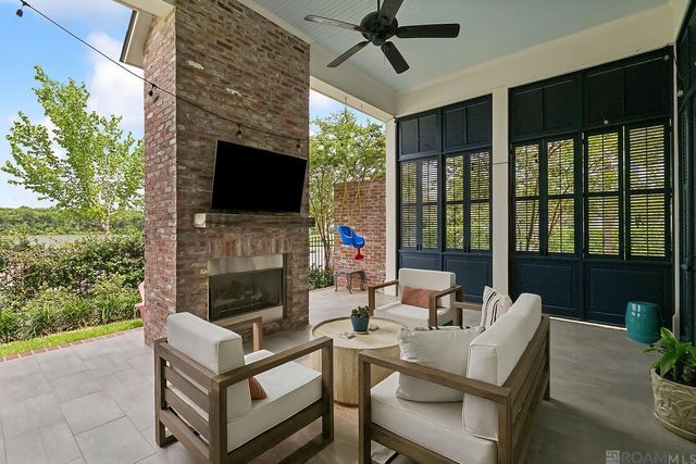 1518 Elm Row Ln, Baton Rouge, LA 70810