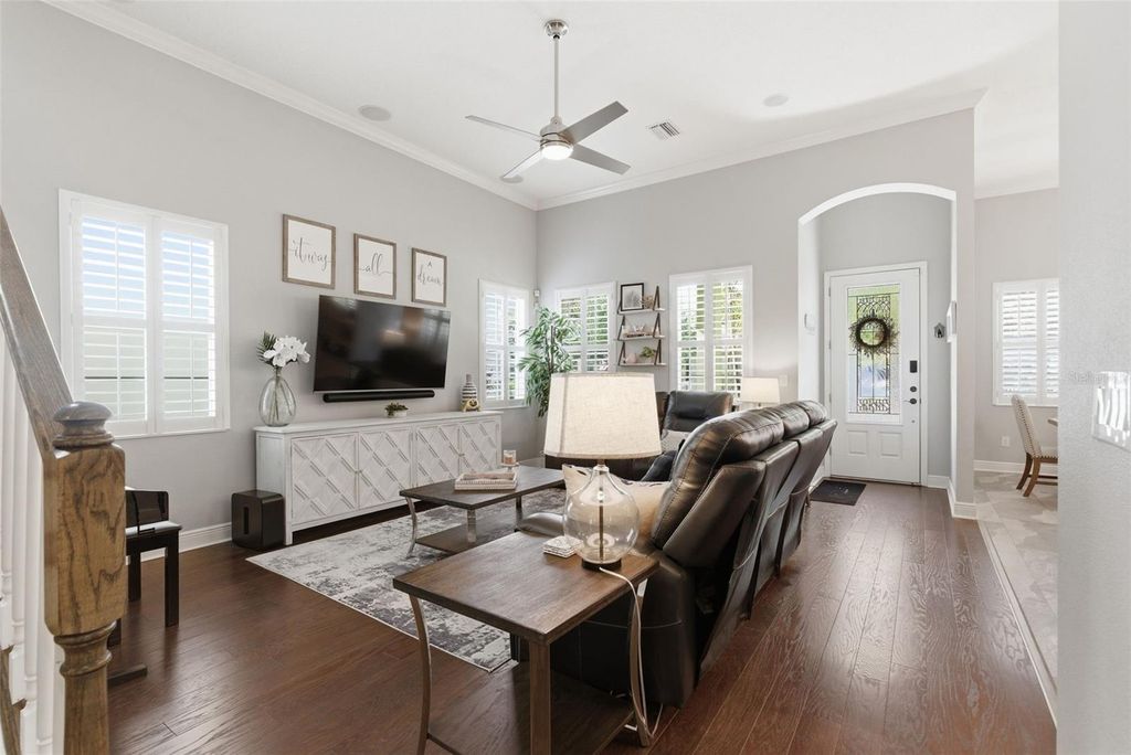 Image 11 of property listing at 624 WINTERSIDE DRIVE, Apollo Beach, FL 33572