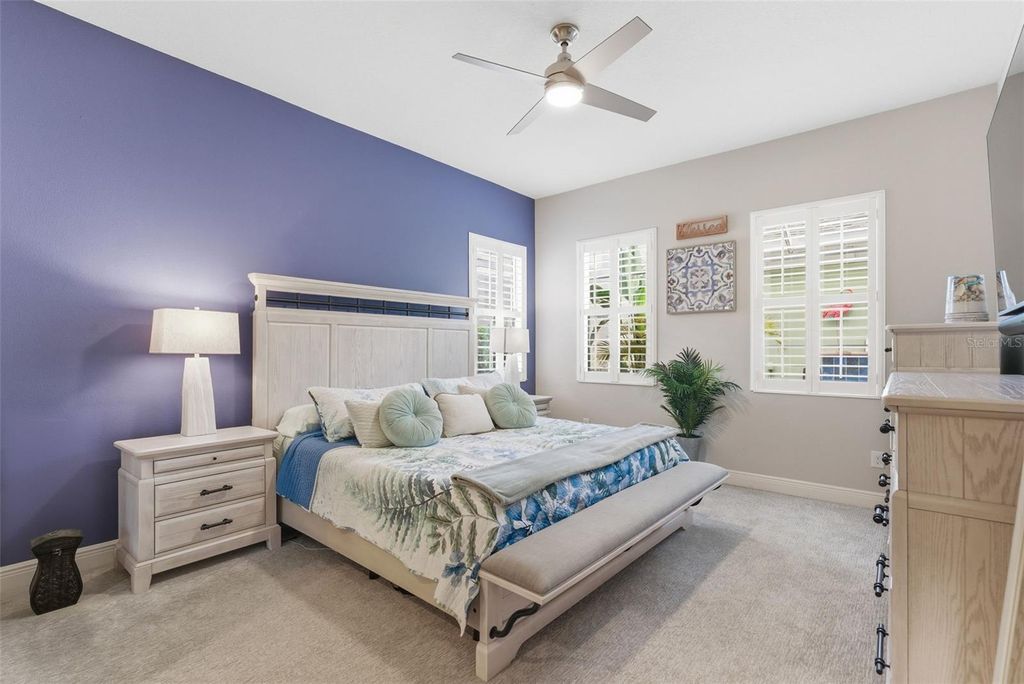 Image 15 of property listing at 624 WINTERSIDE DRIVE, Apollo Beach, FL 33572