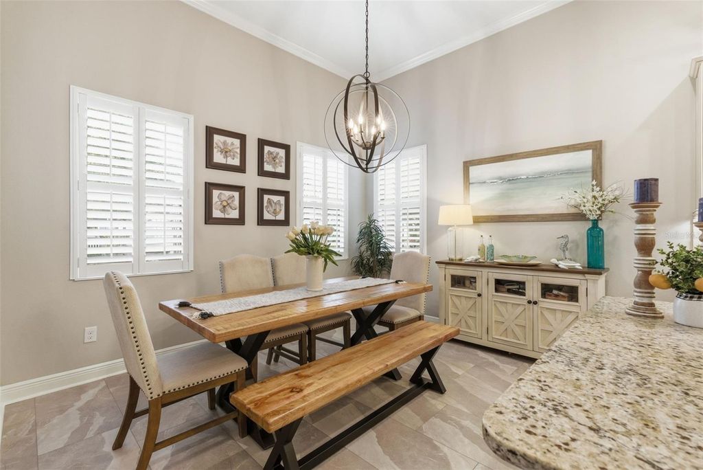 Image 9 of property listing at 624 WINTERSIDE DRIVE, Apollo Beach, FL 33572