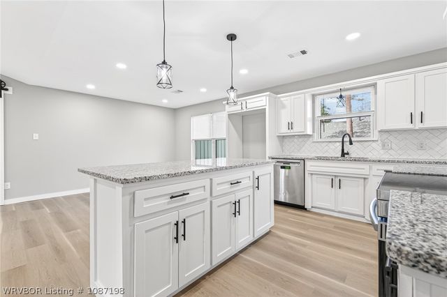 2300 Pine Lane, Barling, AR 72923