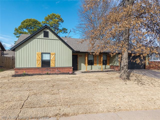 2300 Pine Lane, Barling, AR 72923