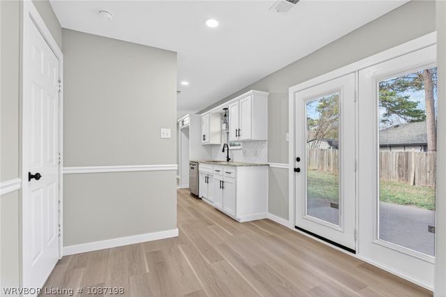 2300 Pine Lane, Barling, AR 72923