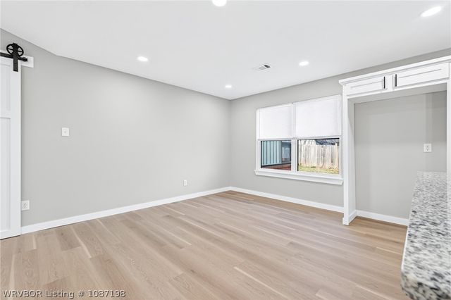 2300 Pine Lane, Barling, AR 72923