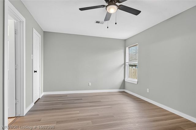 2300 Pine Lane, Barling, AR 72923