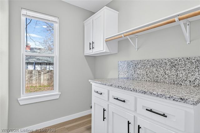 2300 Pine Lane, Barling, AR 72923